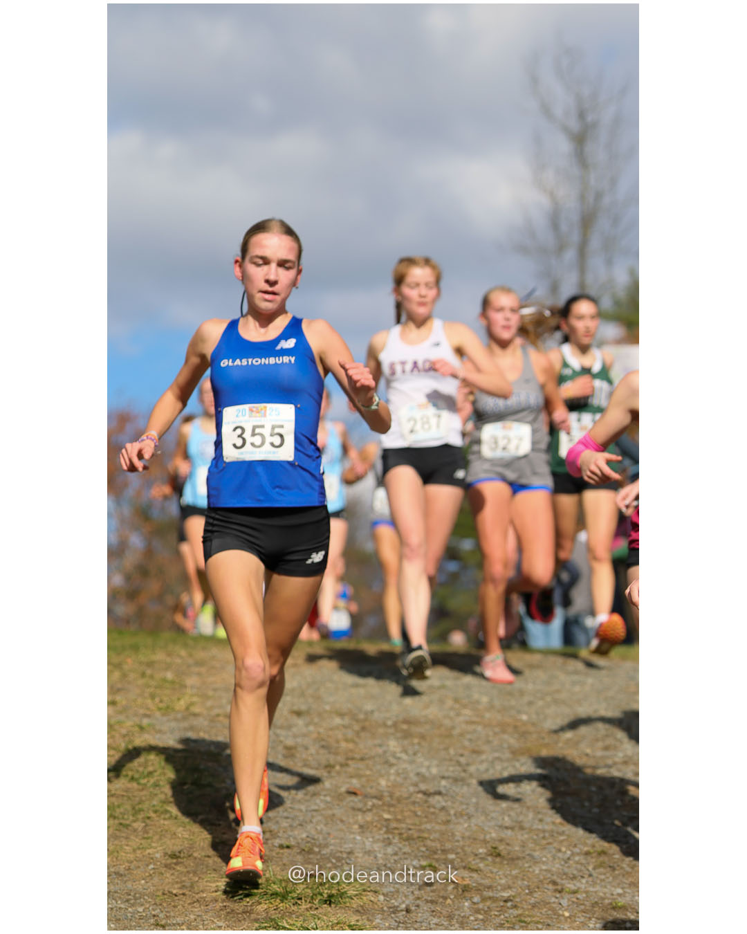 Claire Parkin, Glastonbury High School, P101, 21:14.06 - New England Cross Country State Championship - Thetford Vt - November 8, 2025 File: ./dir-1-Girls-Championship/251108-2025-New England-Cross-Country-Championships-Thetford-VT-121-296A2138.jpg Claire Parkin, Glastonbury High School, P101, 21:14.06 - New England Cross Country State Championship - Thetford Vt - November 8, 2025 – 20…
